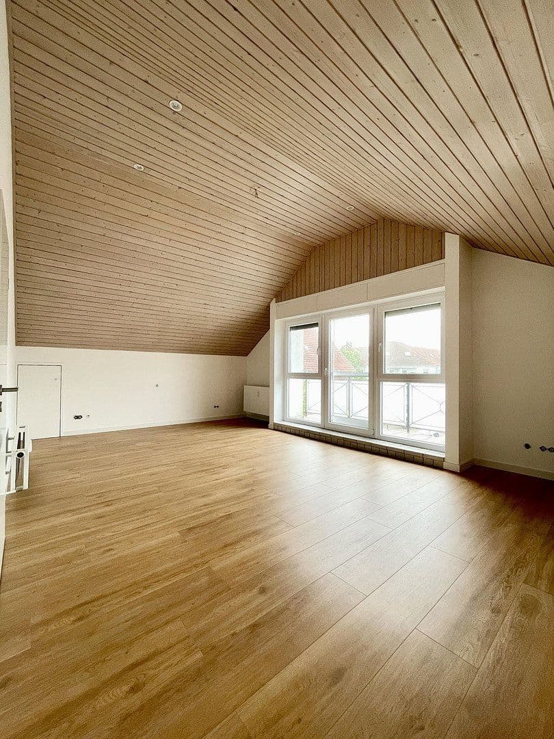Pronájem bytu 4+1 149 m², Brühl, Bádensko-Württembersko Pronájem bytu 4+1 149 m², Brühl, Bádensko-Württembersko