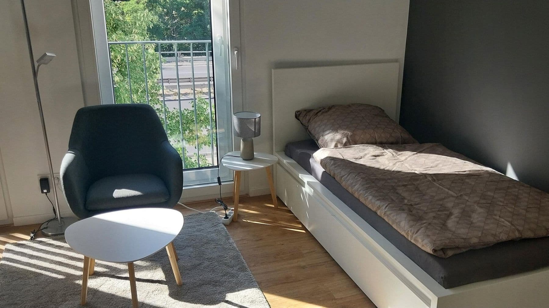 Pronájem bytu 1+1 27 m², Rembrandtstraße 20, Berlin, Berlín Pronájem bytu 1+1 27 m², Rembrandtstraße 20, Berlin, Berlín