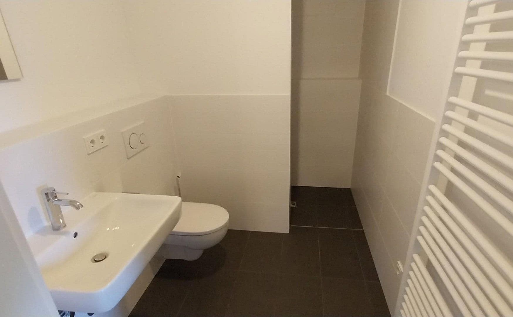 Pronájem bytu 1+1 27 m², Rembrandtstraße 20, Berlin, Berlín Pronájem bytu 1+1 27 m², Rembrandtstraße 20, Berlin, Berlín