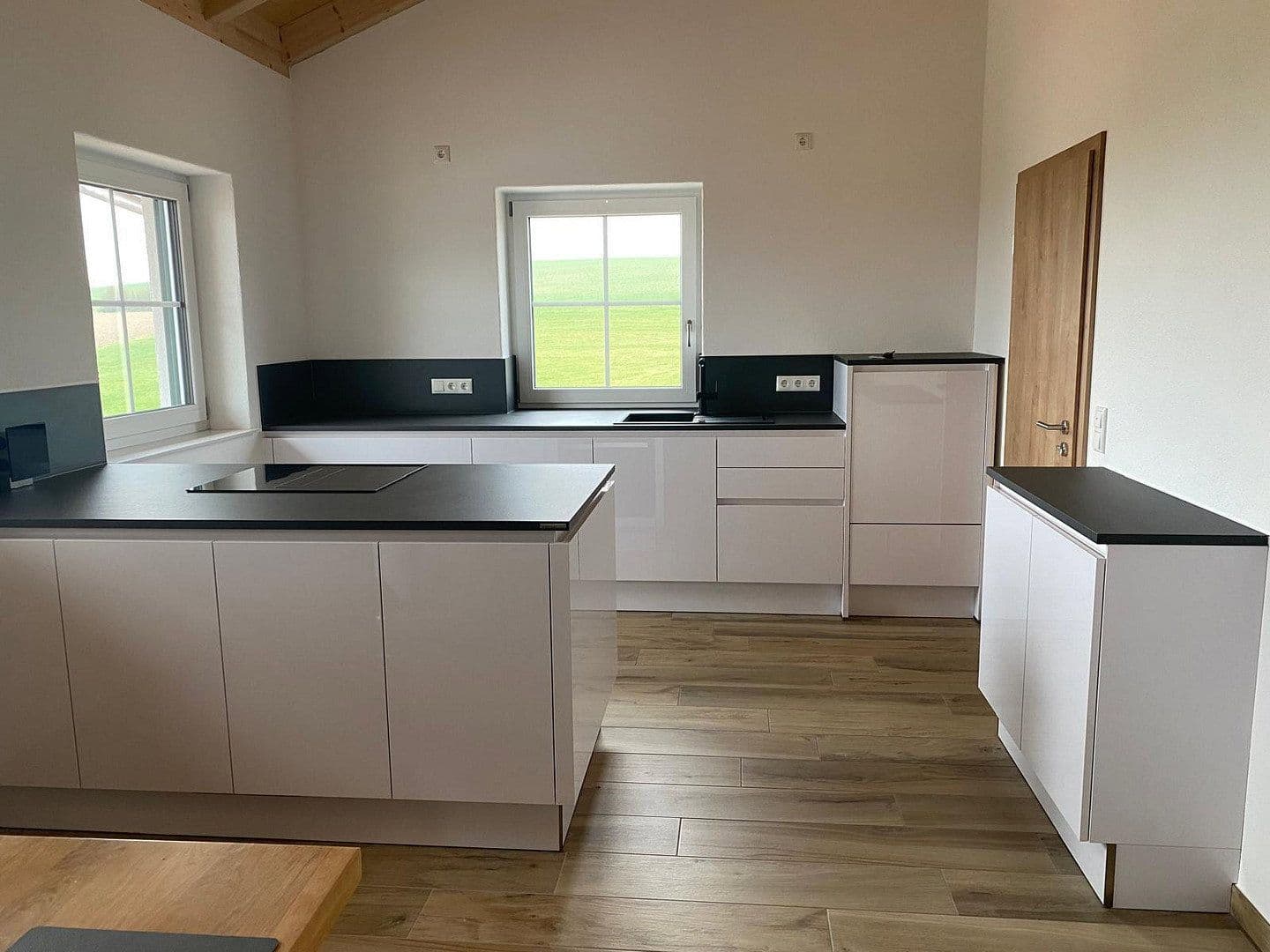 Pronájem bytu 4+1 110 m², Kirchdorf bei Haag in Oberbayern, Bavorsko Pronájem bytu 4+1 110 m², Kirchdorf bei Haag in Oberbayern, Bavorsko