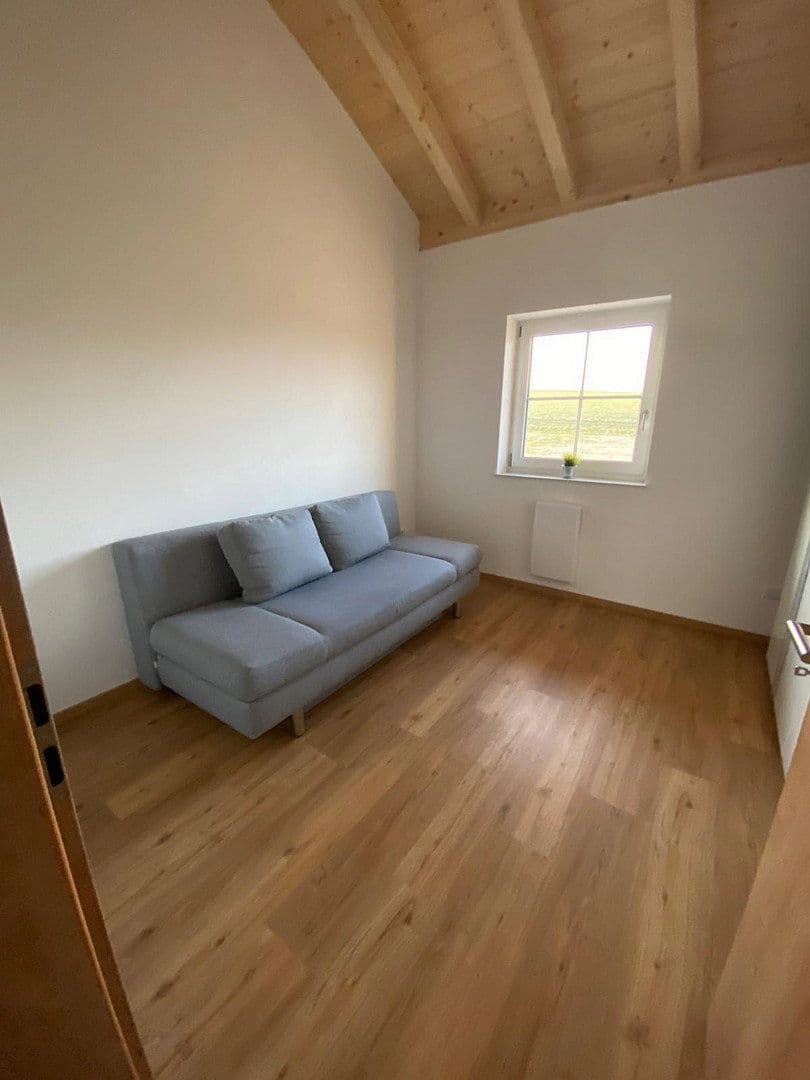 Pronájem bytu 4+1 110 m², Kirchdorf bei Haag in Oberbayern, Bavorsko Pronájem bytu 4+1 110 m², Kirchdorf bei Haag in Oberbayern, Bavorsko