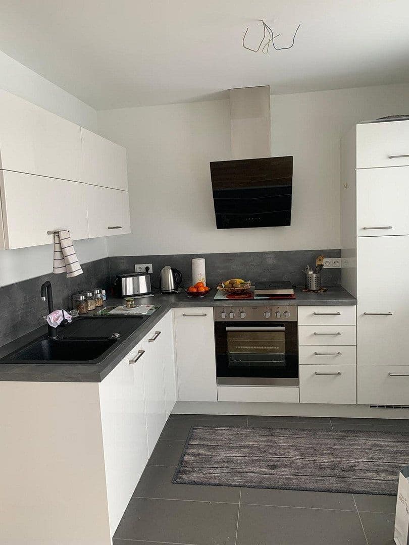 Pronájem bytu 2+1 58 m², Aristide-Briand-Str. 16, Herzogenaurach, Bavorsko Pronájem bytu 2+1 58 m², Aristide-Briand-Str. 16, Herzogenaurach, Bavorsko