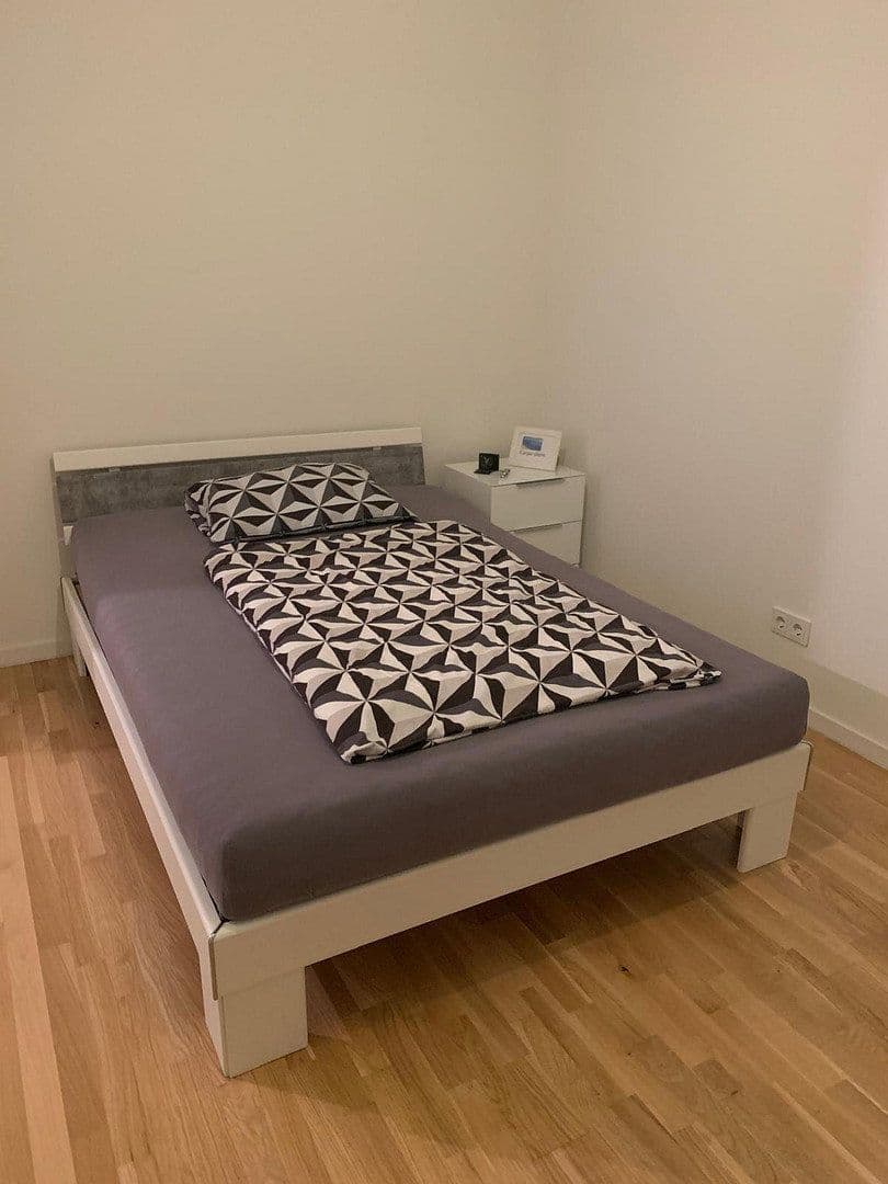 Pronájem bytu 2+1 58 m², Aristide-Briand-Str. 16, Herzogenaurach, Bavorsko Pronájem bytu 2+1 58 m², Aristide-Briand-Str. 16, Herzogenaurach, Bavorsko