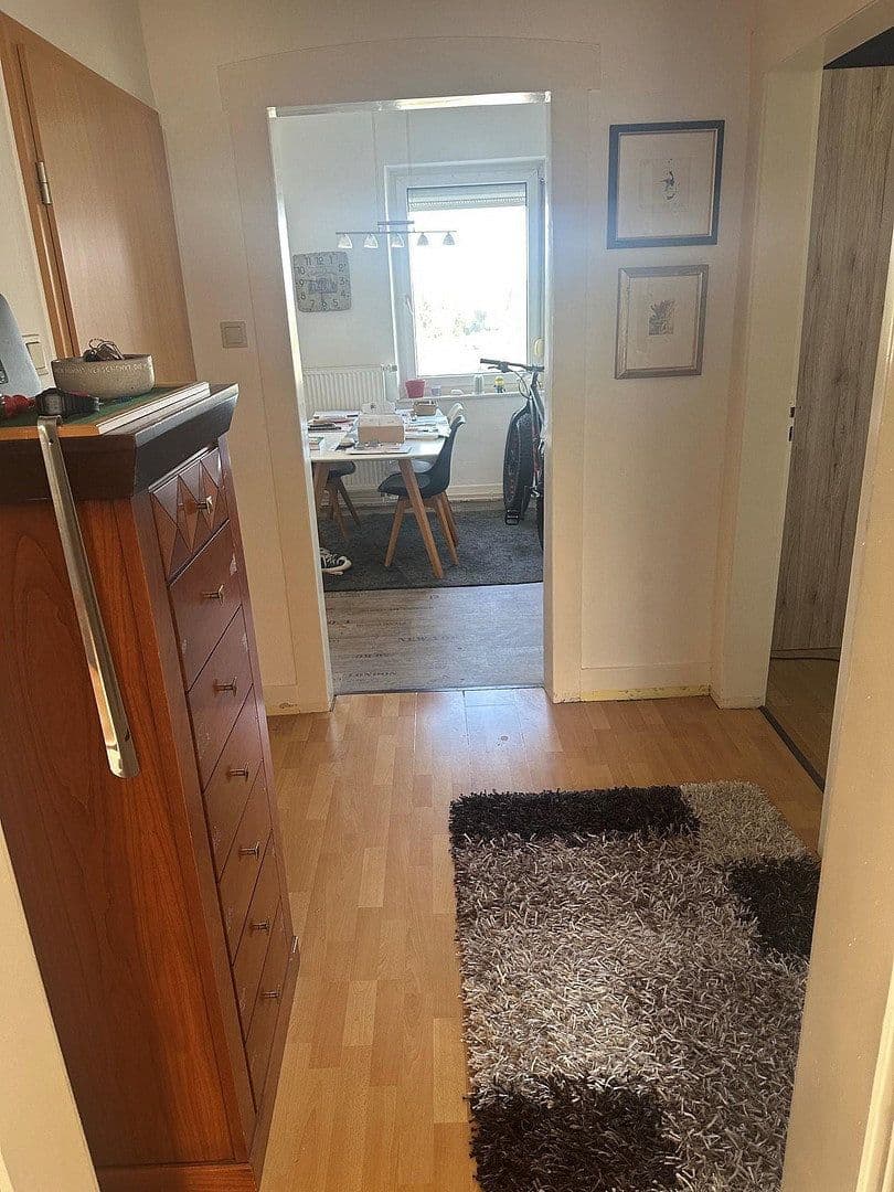 Pronájem bytu 3+1 88 m², Ringstraße 16, Höhr-Grenzhausen, Porýní-Falc Pronájem bytu 3+1 88 m², Ringstraße 16, Höhr-Grenzhausen, Porýní-Falc