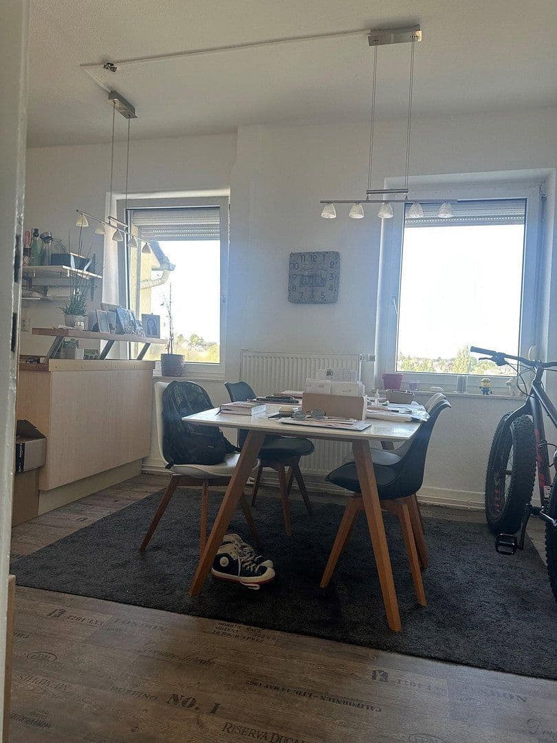 Pronájem bytu 3+1 88 m², Ringstraße 16, Höhr-Grenzhausen, Porýní-Falc Pronájem bytu 3+1 88 m², Ringstraße 16, Höhr-Grenzhausen, Porýní-Falc