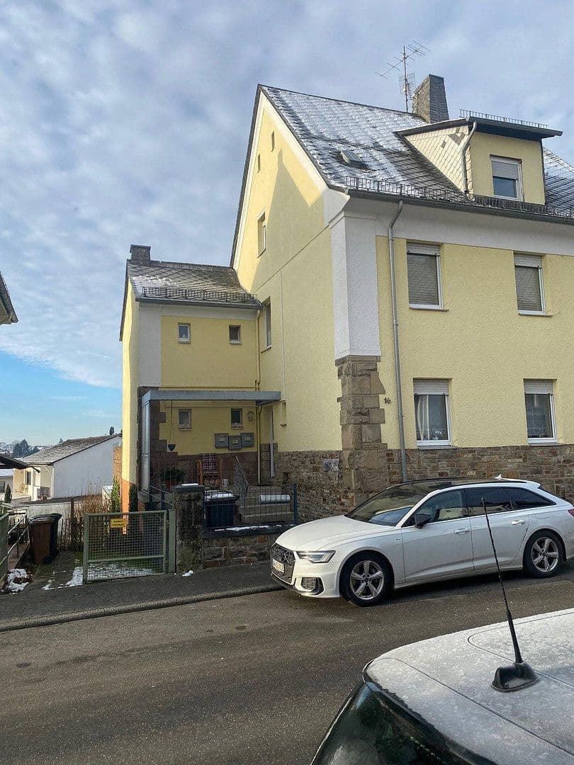 Pronájem bytu 3+1 88 m², Ringstraße 16, Höhr-Grenzhausen, Porýní-Falc Pronájem bytu 3+1 88 m², Ringstraße 16, Höhr-Grenzhausen, Porýní-Falc