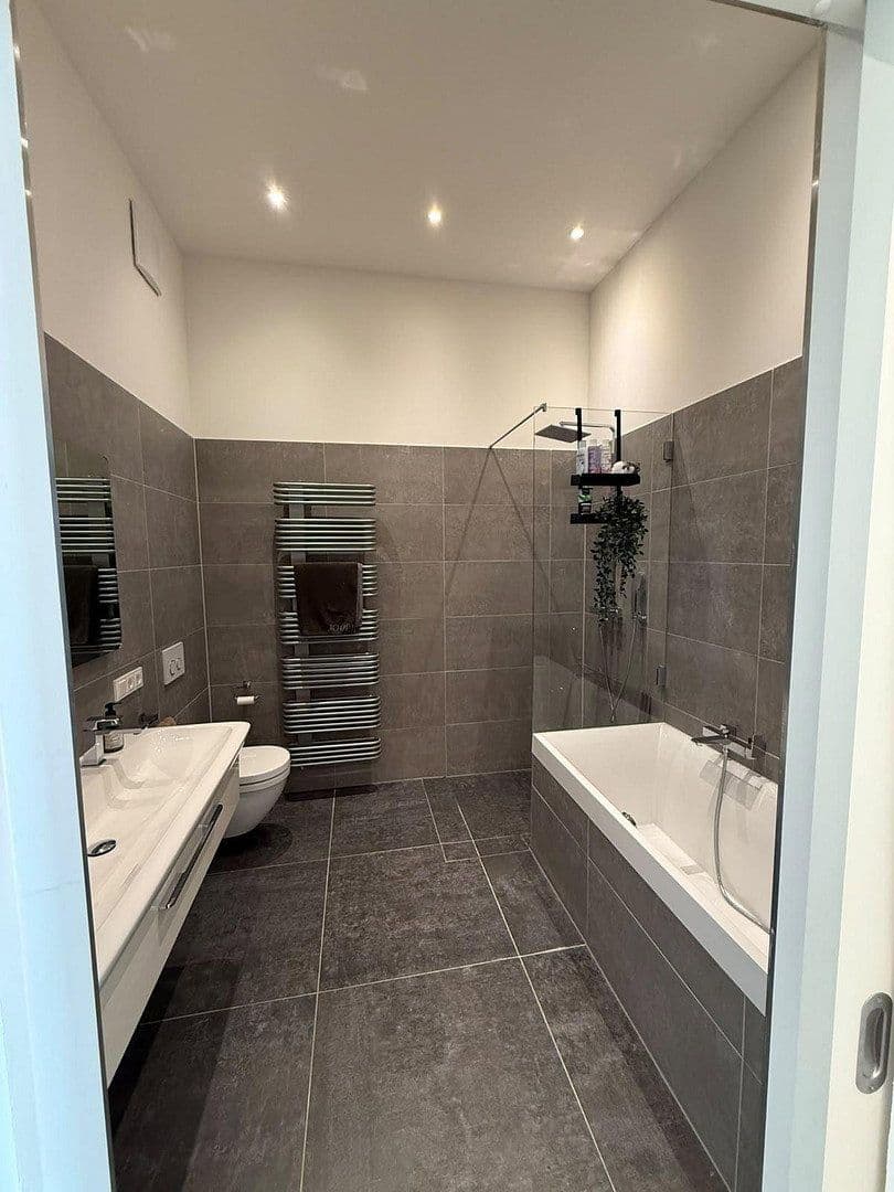 Prodej bytu 3+1 143 m², Mainz, Porýní-Falc Prodej bytu 3+1 143 m², Mainz, Porýní-Falc