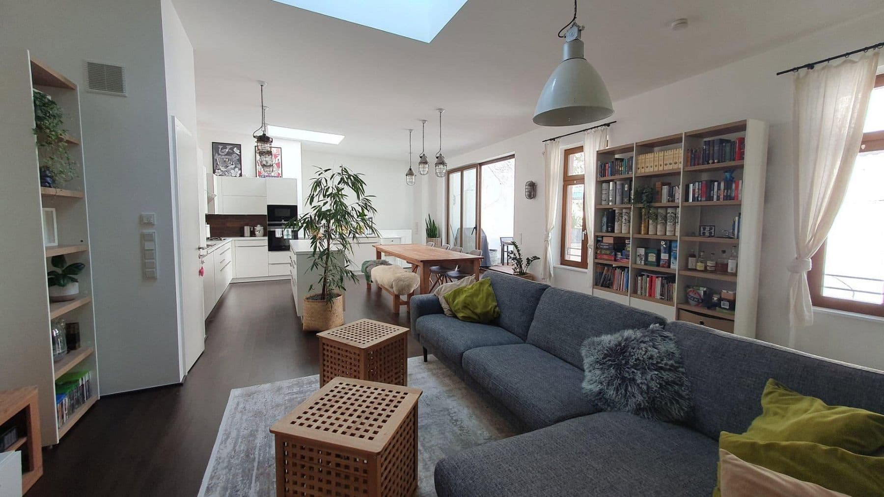 Prodej bytu 3+1 143 m², Mainz, Porýní-Falc Prodej bytu 3+1 143 m², Mainz, Porýní-Falc