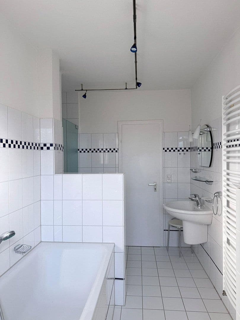 Prodej domu 152 m², pozemek 865 m², Strande, Šlesvicko-Holštýnsko Prodej domu 152 m², pozemek 865 m², Strande, Šlesvicko-Holštýnsko