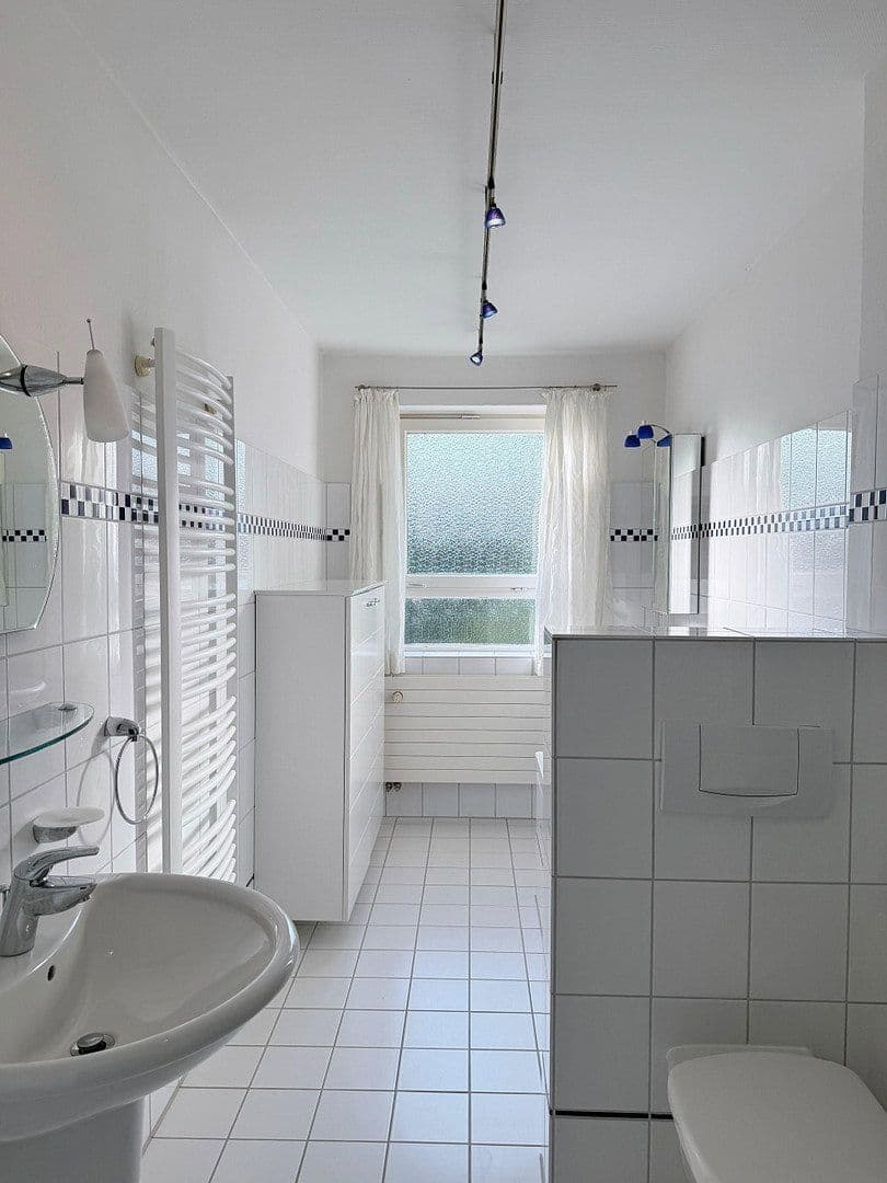 Prodej domu 152 m², pozemek 865 m², Strande, Šlesvicko-Holštýnsko Prodej domu 152 m², pozemek 865 m², Strande, Šlesvicko-Holštýnsko