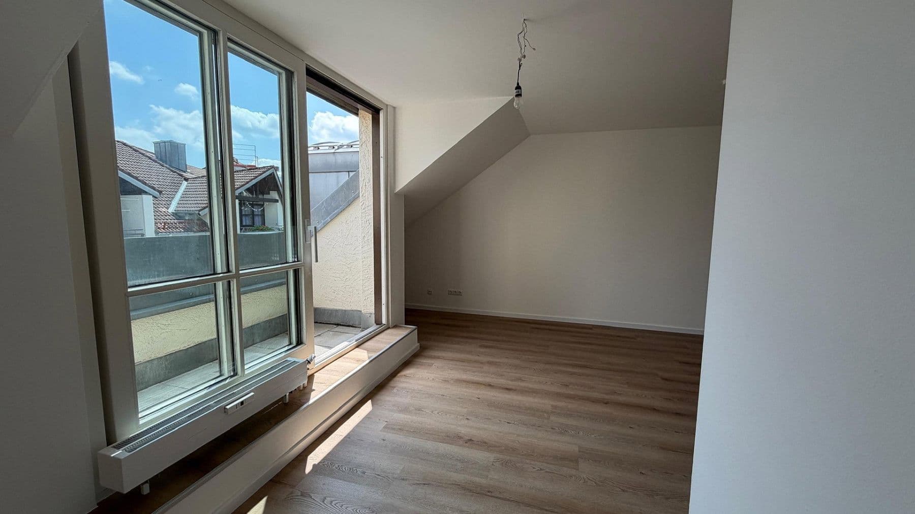Pronájem bytu 2+1 47 m², Hofmarkweg 4, Unterhaching, Bavorsko Pronájem bytu 2+1 47 m², Hofmarkweg 4, Unterhaching, Bavorsko