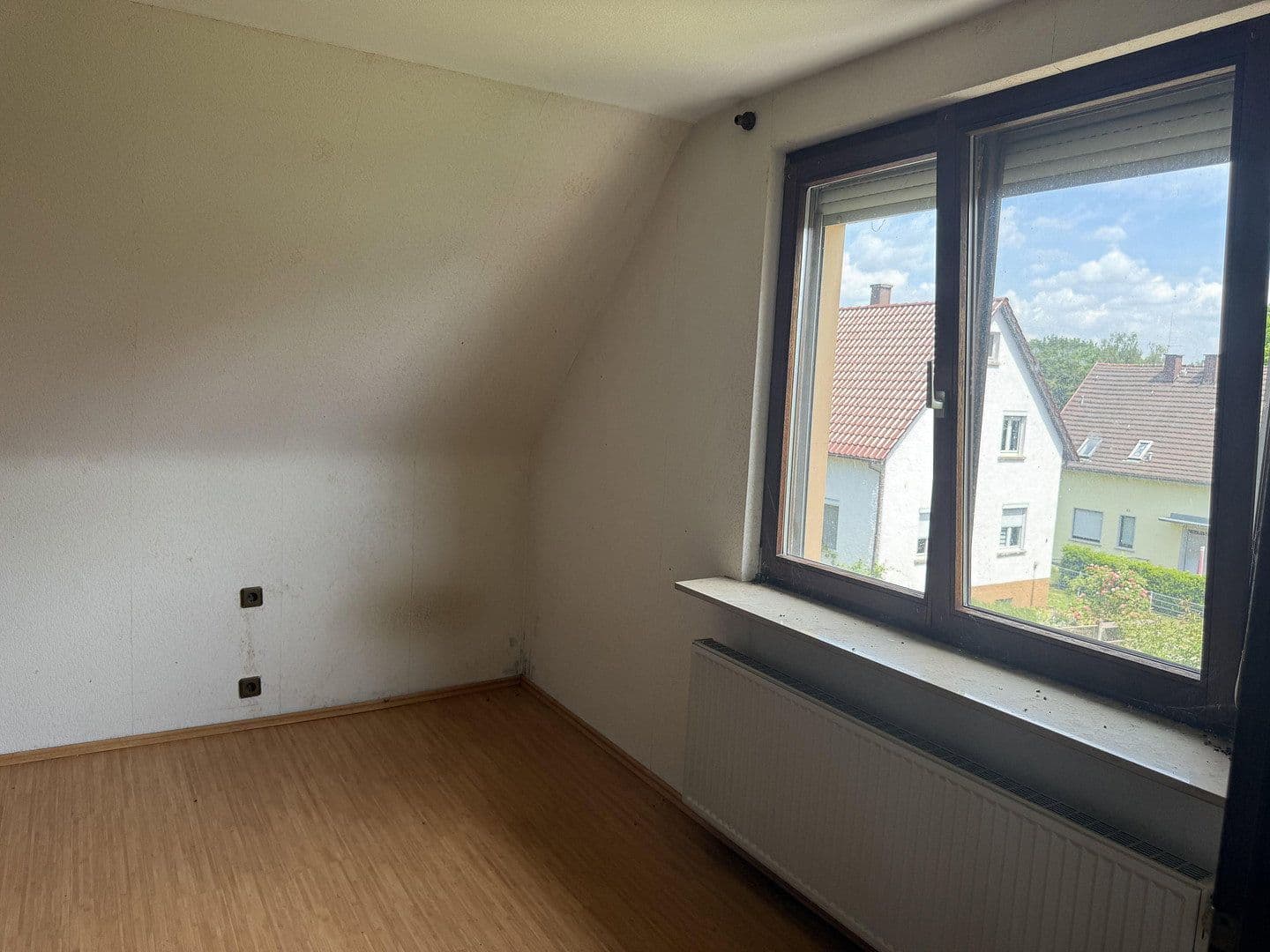 Prodej domu 185 m², pozemek 700 m², Bad Rappenau, Bádensko-Württembersko Prodej domu 185 m², pozemek 700 m², Bad Rappenau, Bádensko-Württembersko