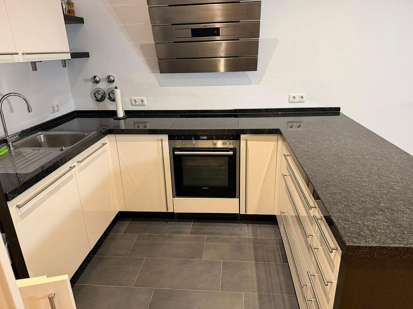 Prodej bytu 3+1 98 m², Finowstrasse 17, Berlin Friedrichshain, Berlín Prodej bytu 3+1 98 m², Finowstrasse 17, Berlin Friedrichshain, Berlín