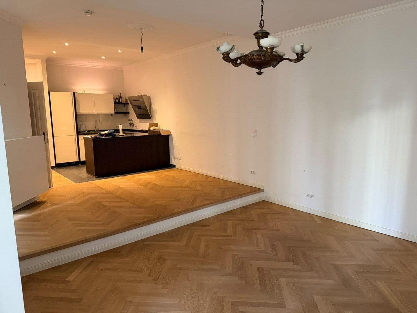 Prodej bytu 3+1 98 m², Finowstrasse 17, Berlin Friedrichshain, Berlín Prodej bytu 3+1 98 m², Finowstrasse 17, Berlin Friedrichshain, Berlín