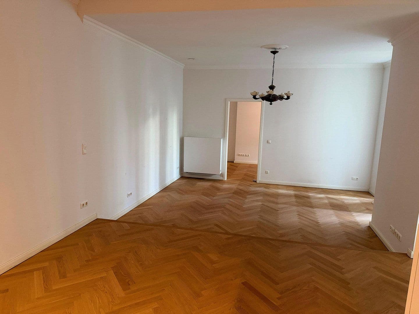 Prodej bytu 3+1 98 m², Finowstrasse 17, Berlin Friedrichshain, Berlín Prodej bytu 3+1 98 m², Finowstrasse 17, Berlin Friedrichshain, Berlín