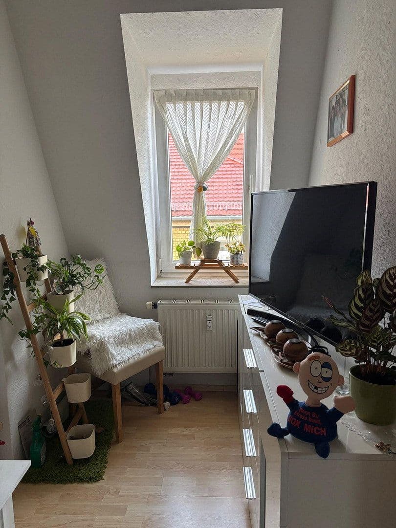 Pronájem bytu 2+1 41 m², Gohliserstrasse 6, Dresden, Sasko Pronájem bytu 2+1 41 m², Gohliserstrasse 6, Dresden, Sasko