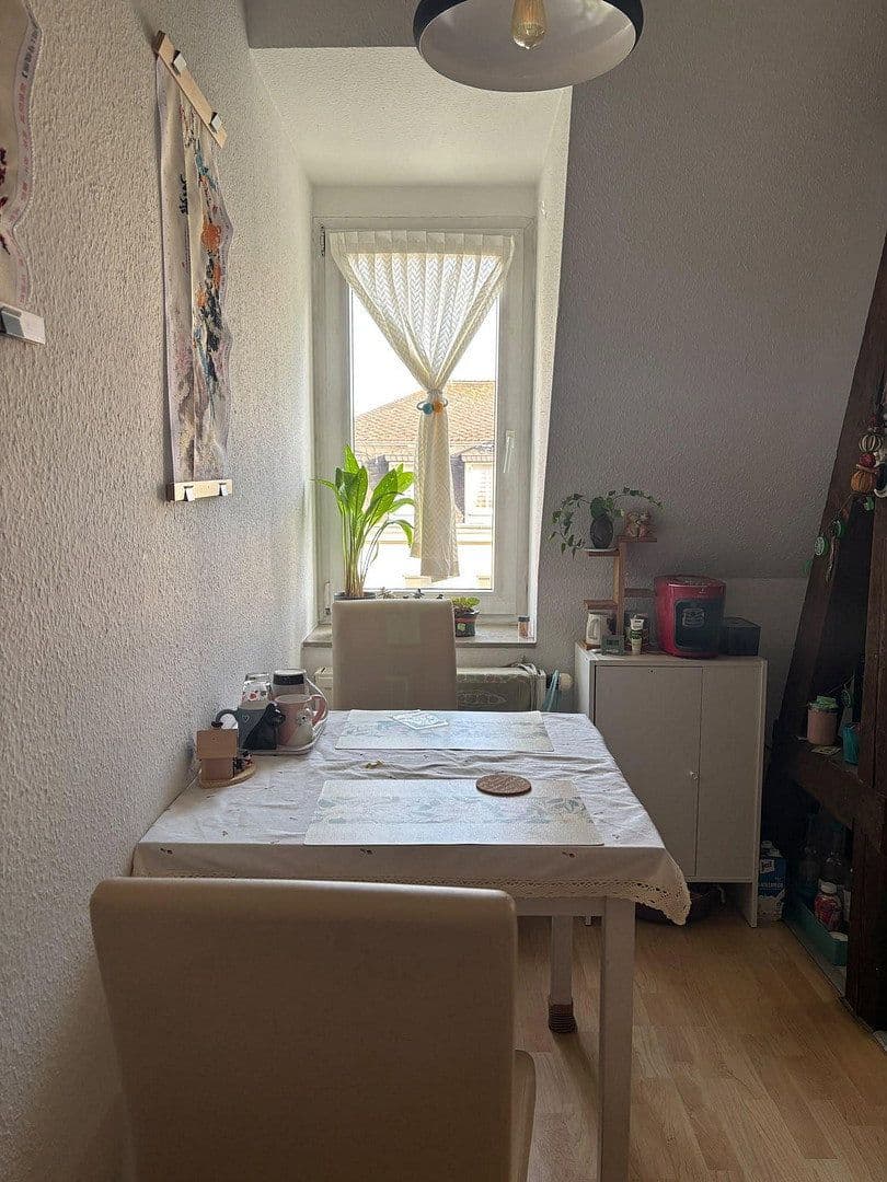 Pronájem bytu 2+1 41 m², Gohliserstrasse 6, Dresden, Sasko Pronájem bytu 2+1 41 m², Gohliserstrasse 6, Dresden, Sasko
