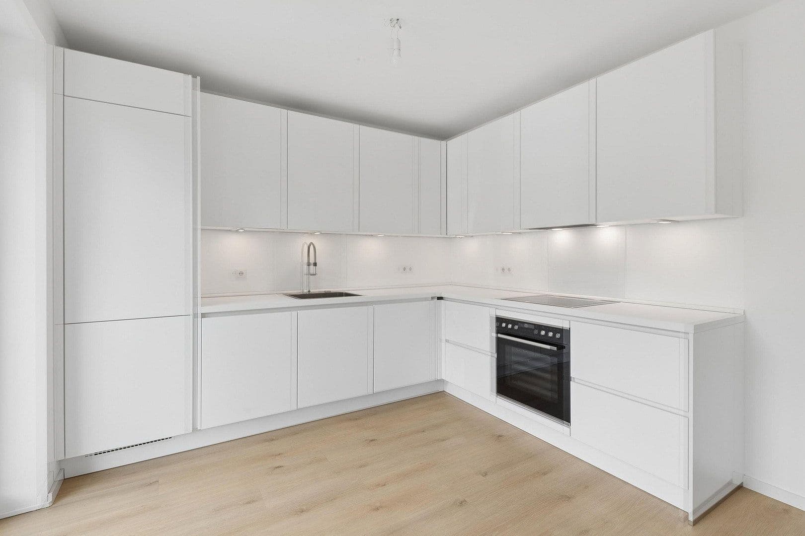 Pronájem bytu 3+1 77 m², Ziehrerweg 5a, Hamburg, Hamburg Pronájem bytu 3+1 77 m², Ziehrerweg 5a, Hamburg, Hamburg