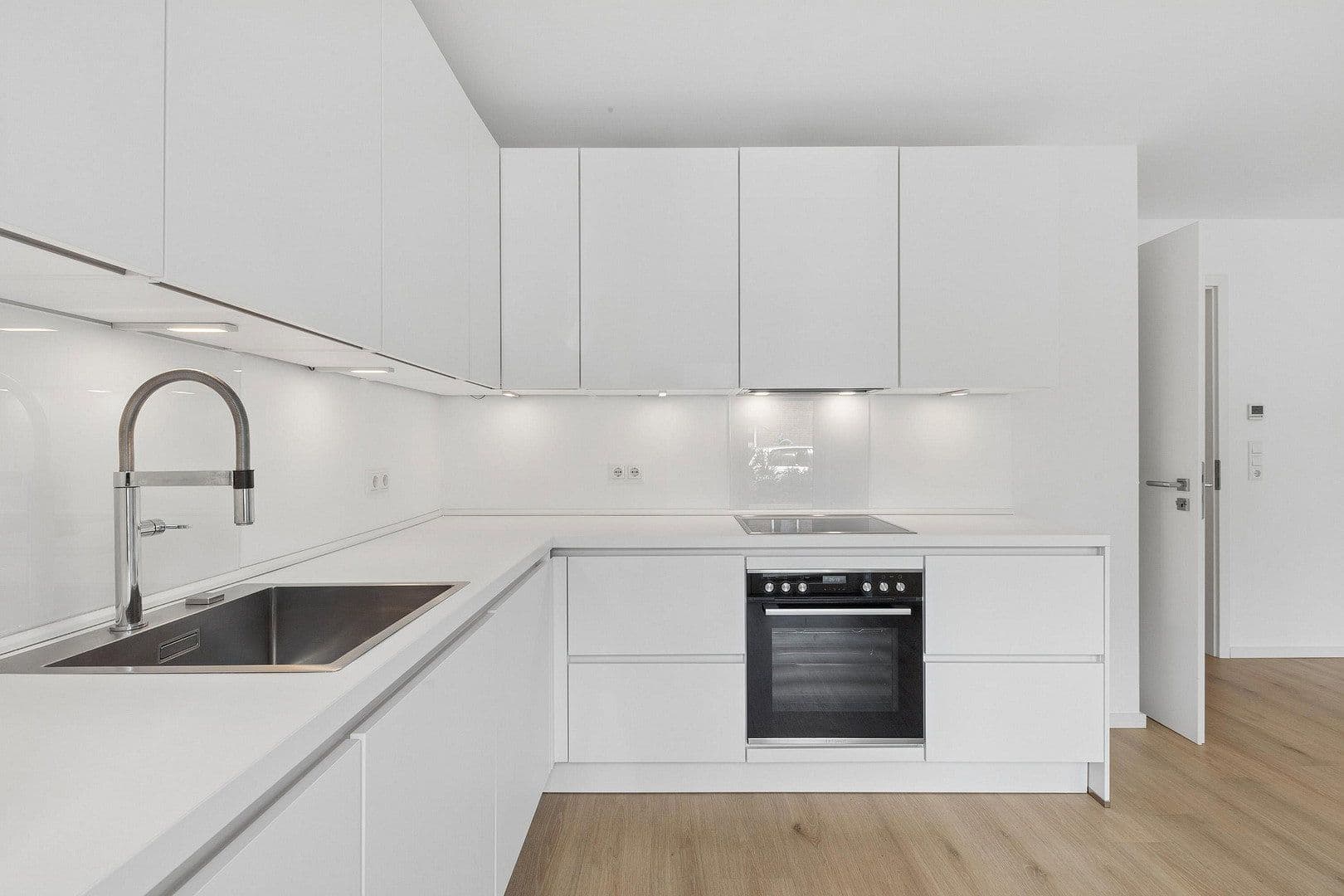 Pronájem bytu 3+1 77 m², Ziehrerweg 5a, Hamburg, Hamburg Pronájem bytu 3+1 77 m², Ziehrerweg 5a, Hamburg, Hamburg