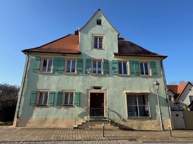 Prodej domu 180 m², pozemek 300 m², Pleinfelder Str. 30, Ellingen, Bavorsko Prodej domu 180 m², pozemek 300 m², Pleinfelder Str. 30, Ellingen, Bavorsko