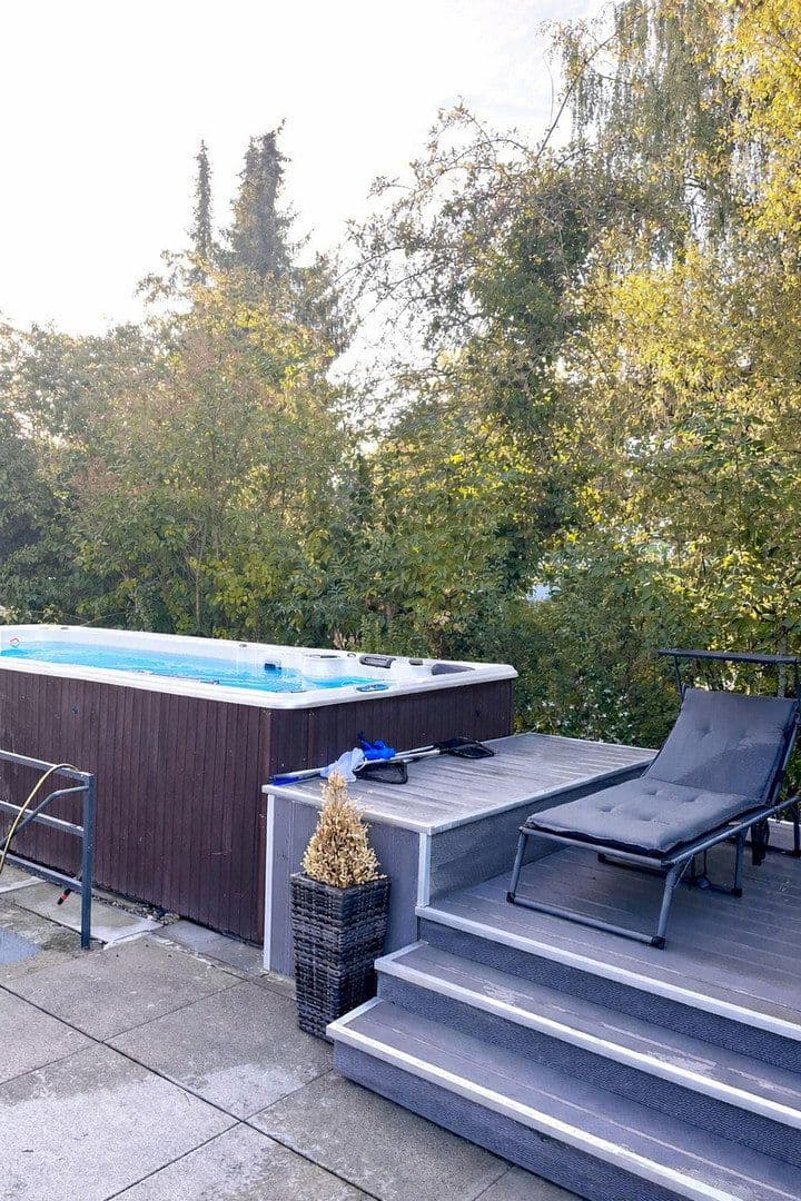 Prodej domu 200 m², pozemek 313 m², Schweinfurt, Bavorsko Prodej domu 200 m², pozemek 313 m², Schweinfurt, Bavorsko