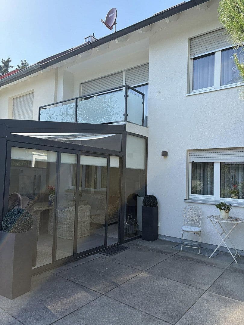 Prodej domu 200 m², pozemek 313 m², Schweinfurt, Bavorsko Prodej domu 200 m², pozemek 313 m², Schweinfurt, Bavorsko