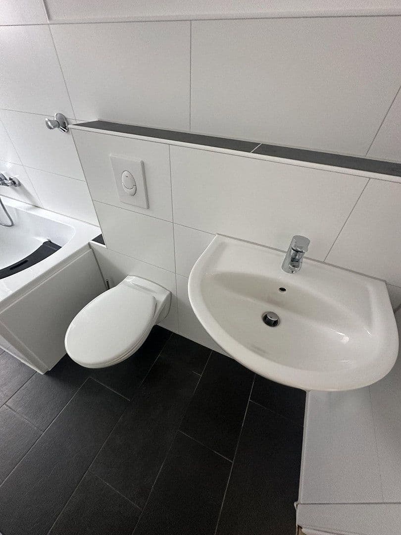 Pronájem bytu 3+1 72 m², Grandstraße 44, Essen, Severní Porýní-Vestfálsko Pronájem bytu 3+1 72 m², Grandstraße 44, Essen, Severní Porýní-Vestfálsko
