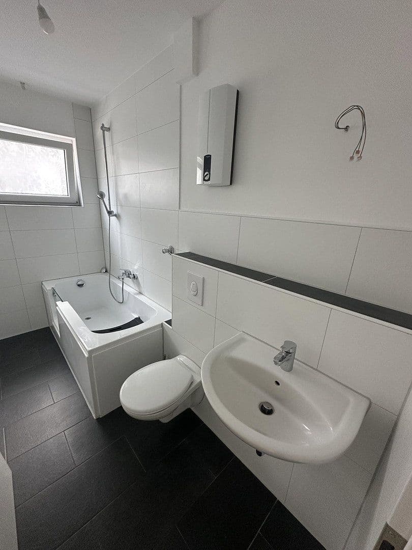 Pronájem bytu 3+1 72 m², Grandstraße 44, Essen, Severní Porýní-Vestfálsko Pronájem bytu 3+1 72 m², Grandstraße 44, Essen, Severní Porýní-Vestfálsko