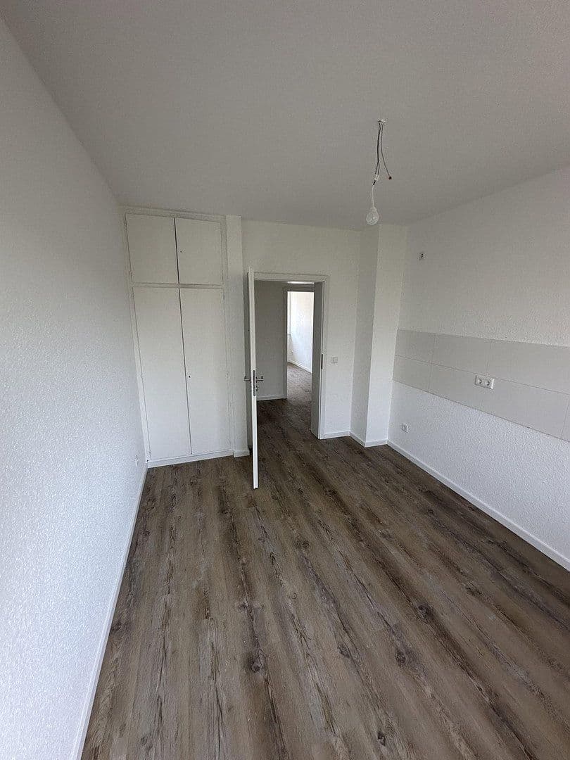 Pronájem bytu 3+1 72 m², Grandstraße 44, Essen, Severní Porýní-Vestfálsko Pronájem bytu 3+1 72 m², Grandstraße 44, Essen, Severní Porýní-Vestfálsko