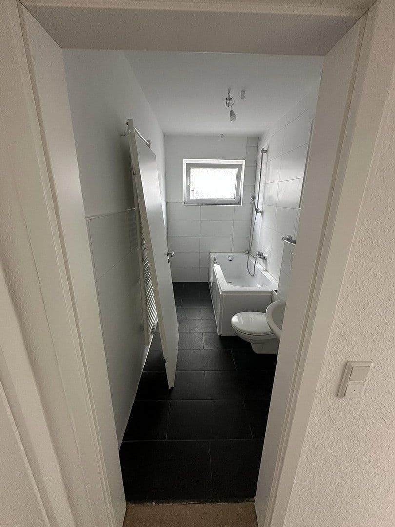 Pronájem bytu 3+1 72 m², Grandstraße 44, Essen, Severní Porýní-Vestfálsko Pronájem bytu 3+1 72 m², Grandstraße 44, Essen, Severní Porýní-Vestfálsko