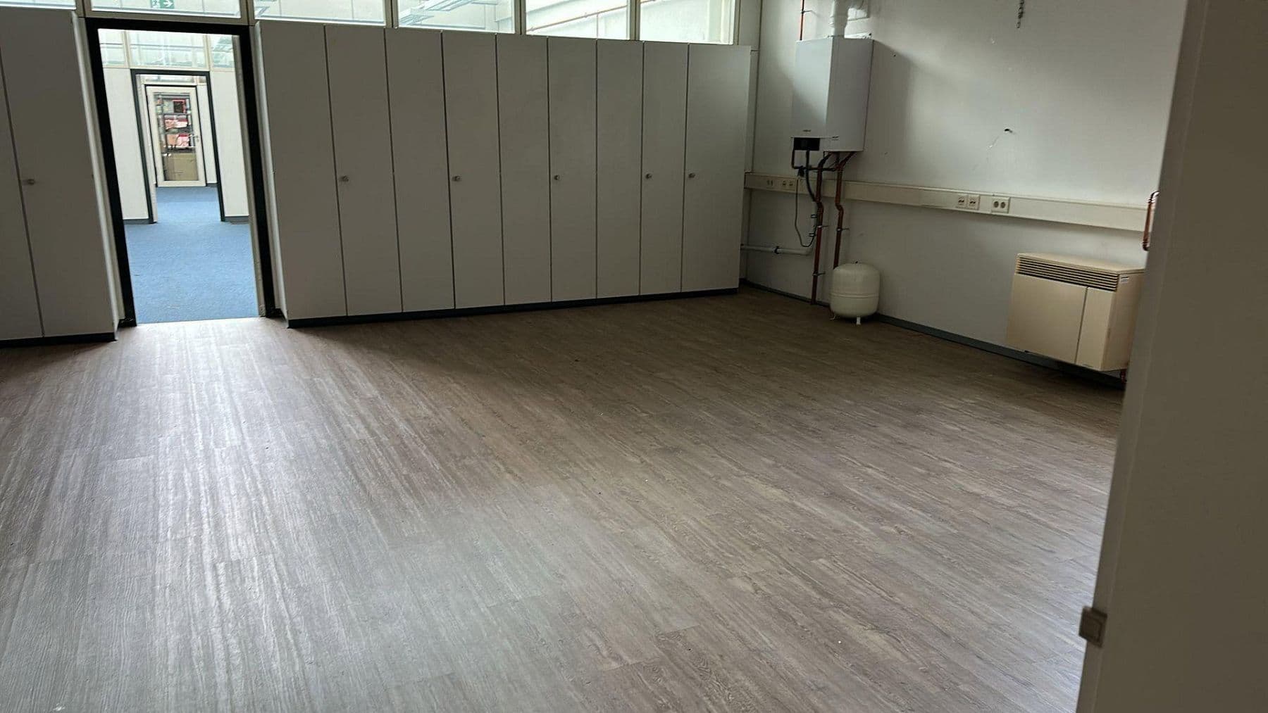 Pronájem nebytového prostoru 16.000 m², Bitcherstr. 6, Vinningen, Porýní-Falc Pronájem nebytového prostoru 16.000 m², Bitcherstr. 6, Vinningen, Porýní-Falc