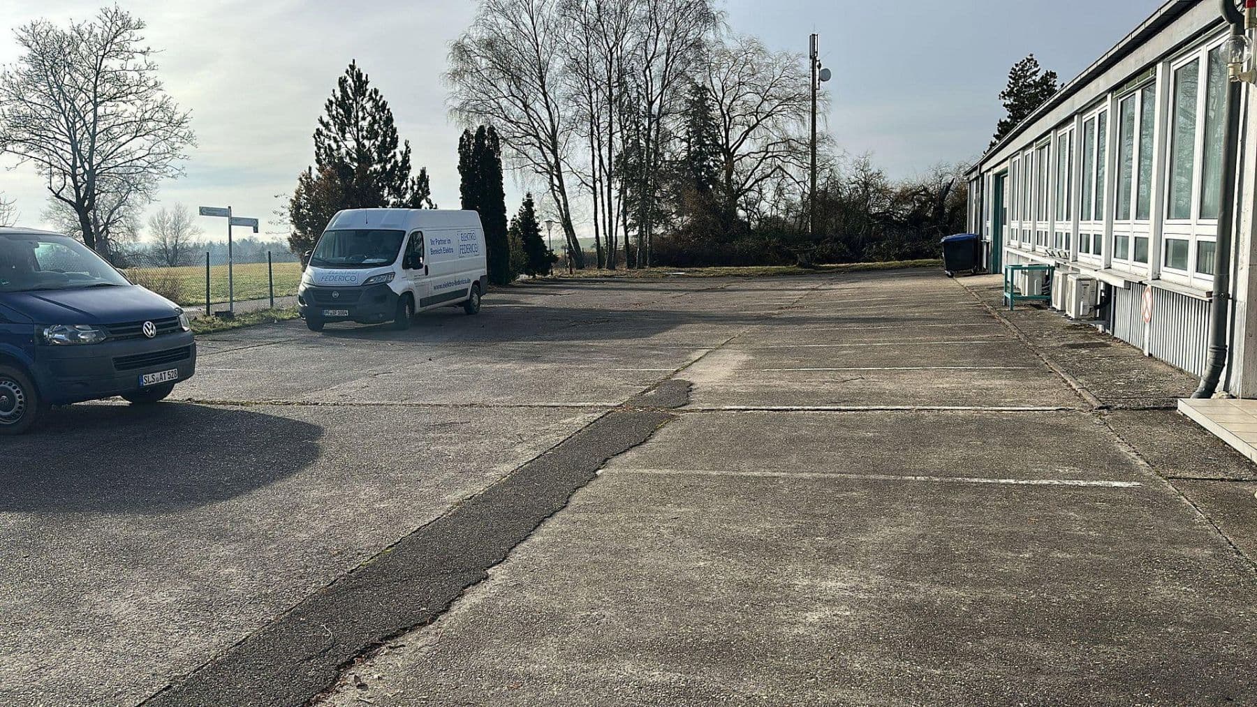 Pronájem nebytového prostoru 16.000 m², Bitcherstr. 6, Vinningen, Porýní-Falc Pronájem nebytového prostoru 16.000 m², Bitcherstr. 6, Vinningen, Porýní-Falc