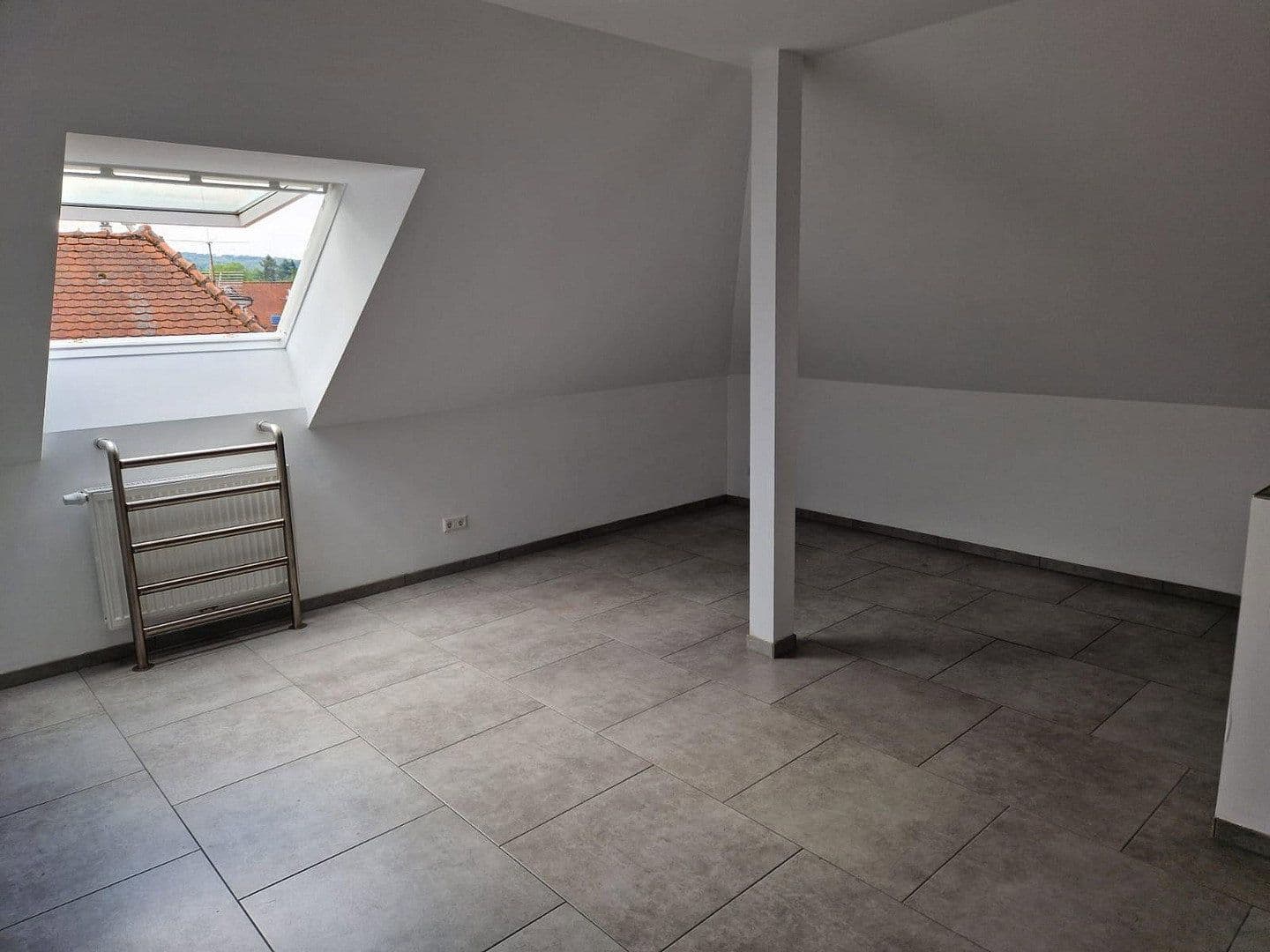 Pronájem bytu 1+1 48 m², Durlacherstr. 24, Keltern, Bádensko-Württembersko Pronájem bytu 1+1 48 m², Durlacherstr. 24, Keltern, Bádensko-Württembersko