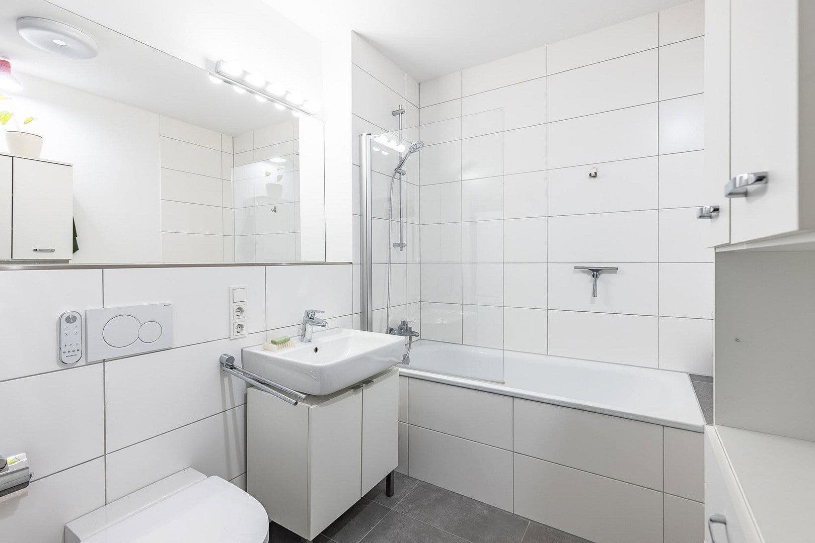 Pronájem bytu 3+1 142 m², Köln, Severní Porýní-Vestfálsko Pronájem bytu 3+1 142 m², Köln, Severní Porýní-Vestfálsko
