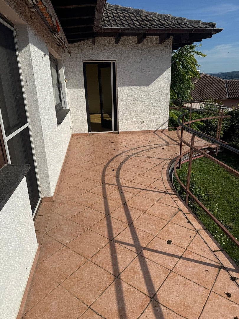Prodej domu 211 m², pozemek 672 m², Nidda, Hessen Prodej domu 211 m², pozemek 672 m², Nidda, Hessen