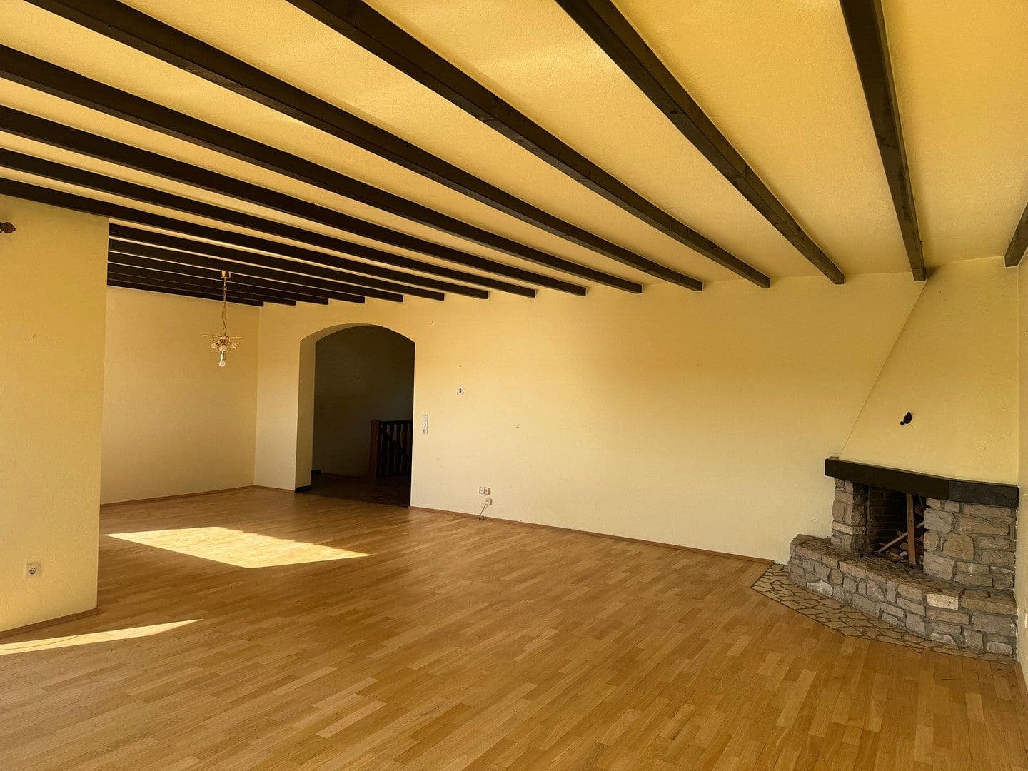 Prodej domu 211 m², pozemek 672 m², Nidda, Hessen Prodej domu 211 m², pozemek 672 m², Nidda, Hessen