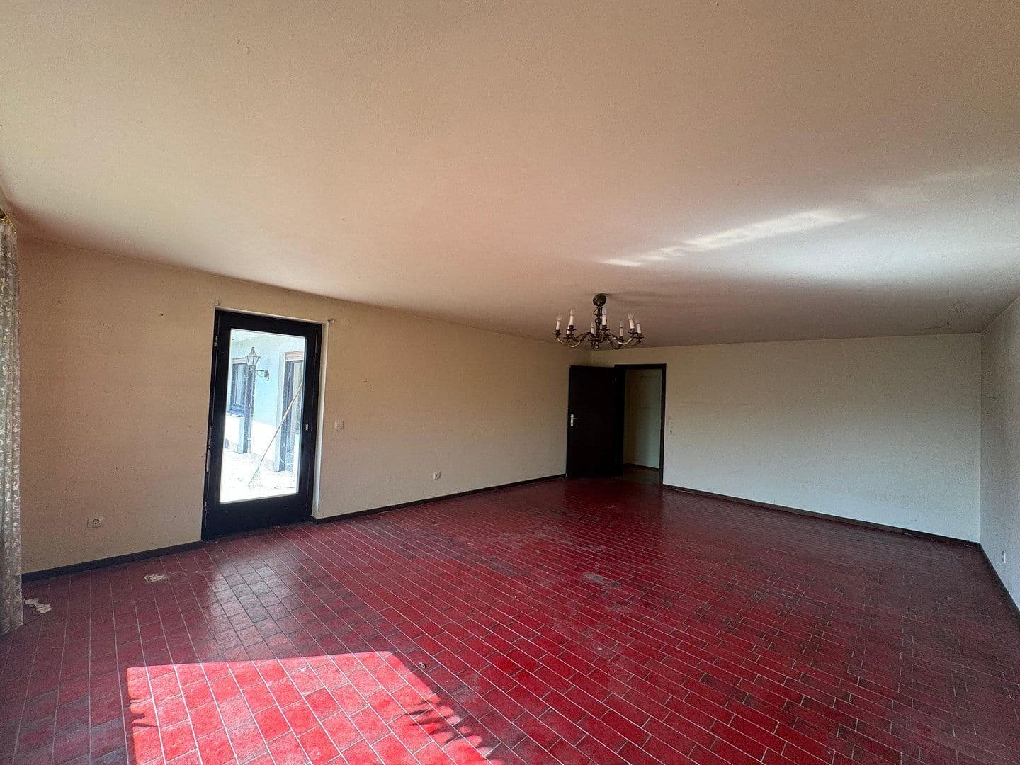 Prodej domu 211 m², pozemek 672 m², Nidda, Hessen Prodej domu 211 m², pozemek 672 m², Nidda, Hessen