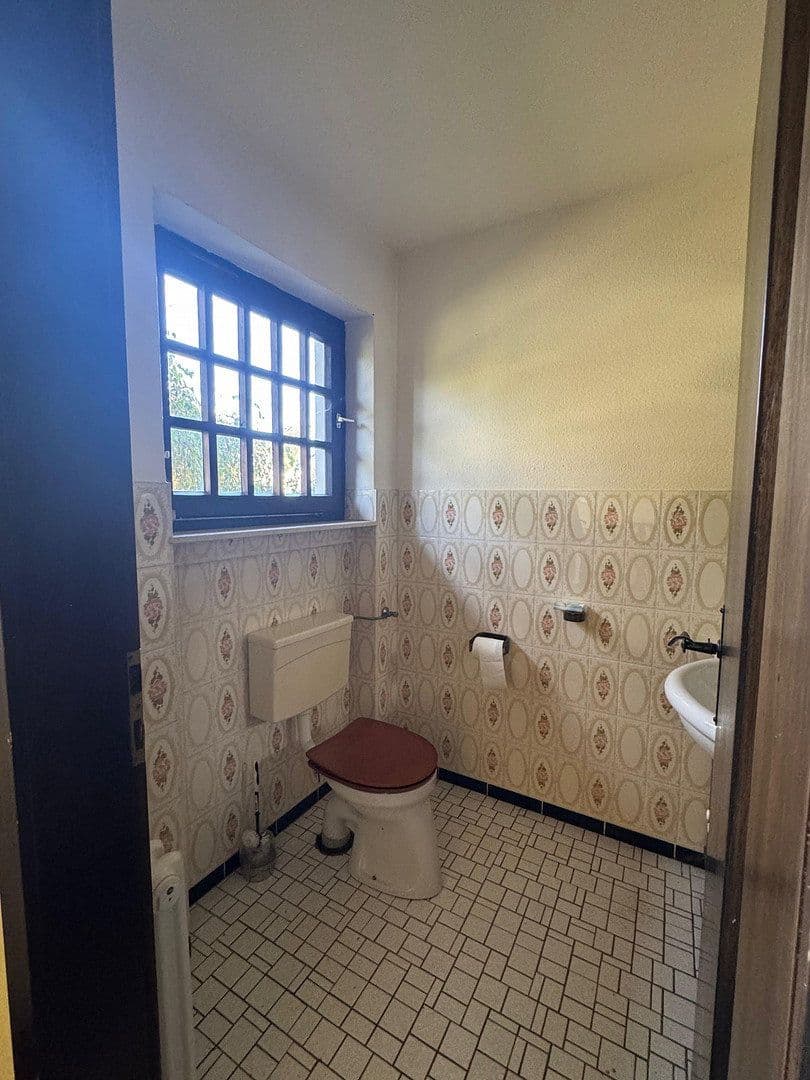 Prodej domu 211 m², pozemek 672 m², Nidda, Hessen Prodej domu 211 m², pozemek 672 m², Nidda, Hessen