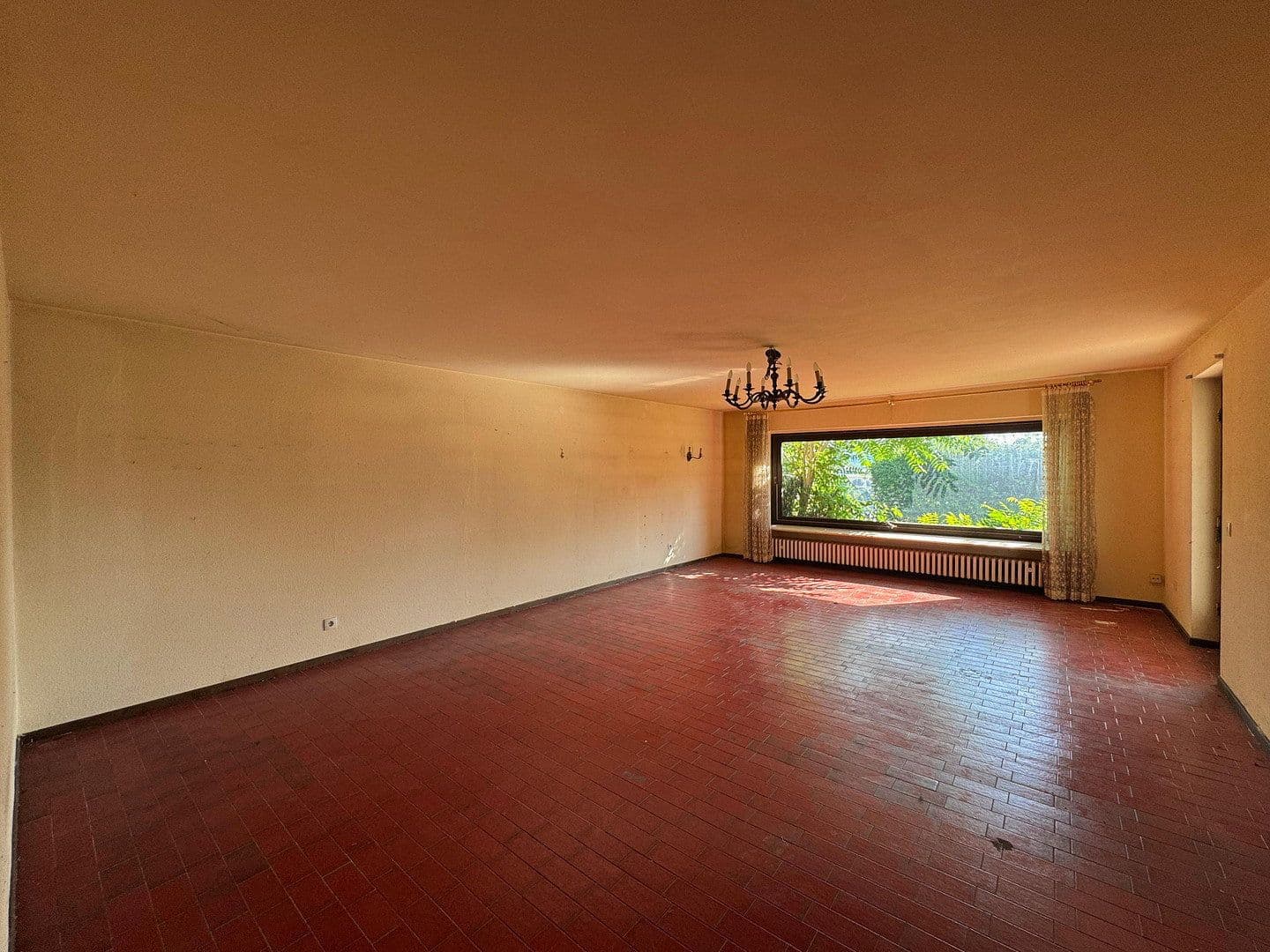 Prodej domu 211 m², pozemek 672 m², Nidda, Hessen Prodej domu 211 m², pozemek 672 m², Nidda, Hessen