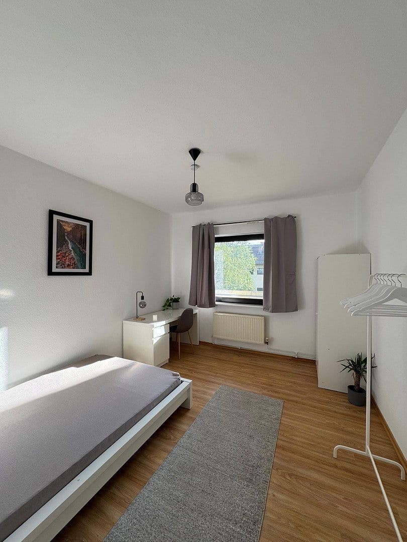 Pronájem bytu 1+1 30 m², Klamannstr., Berlin, Berlín Pronájem bytu 1+1 30 m², Klamannstr., Berlin, Berlín