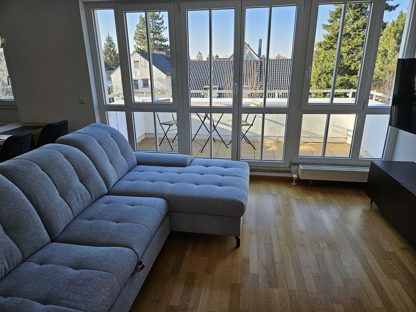 Pronájem bytu 2+1 53 m², Lerchenauer Str. 176, München, Bavorsko Pronájem bytu 2+1 53 m², Lerchenauer Str. 176, München, Bavorsko
