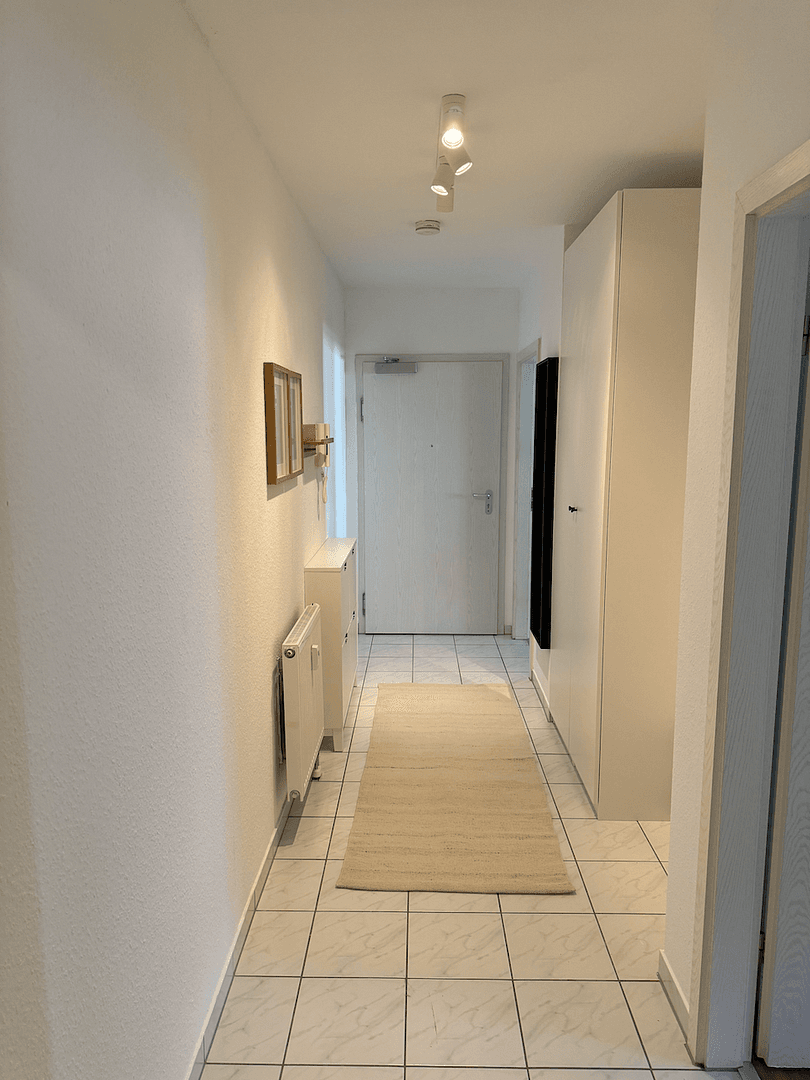 Pronájem bytu 2+1 68 m², Oberurseler Weg 3, Frankfurt, Hessen Pronájem bytu 2+1 68 m², Oberurseler Weg 3, Frankfurt, Hessen