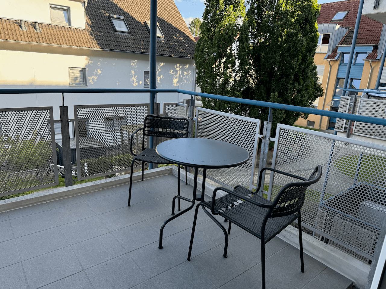 Pronájem bytu 2+1 68 m², Oberurseler Weg 3, Frankfurt, Hessen Pronájem bytu 2+1 68 m², Oberurseler Weg 3, Frankfurt, Hessen