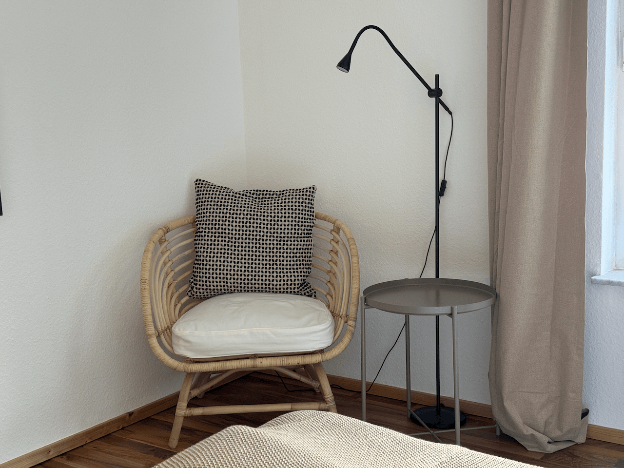 Pronájem bytu 2+1 68 m², Oberurseler Weg 3, Frankfurt, Hessen Pronájem bytu 2+1 68 m², Oberurseler Weg 3, Frankfurt, Hessen