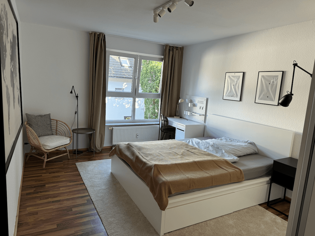 Pronájem bytu 2+1 68 m², Oberurseler Weg 3, Frankfurt, Hessen Pronájem bytu 2+1 68 m², Oberurseler Weg 3, Frankfurt, Hessen