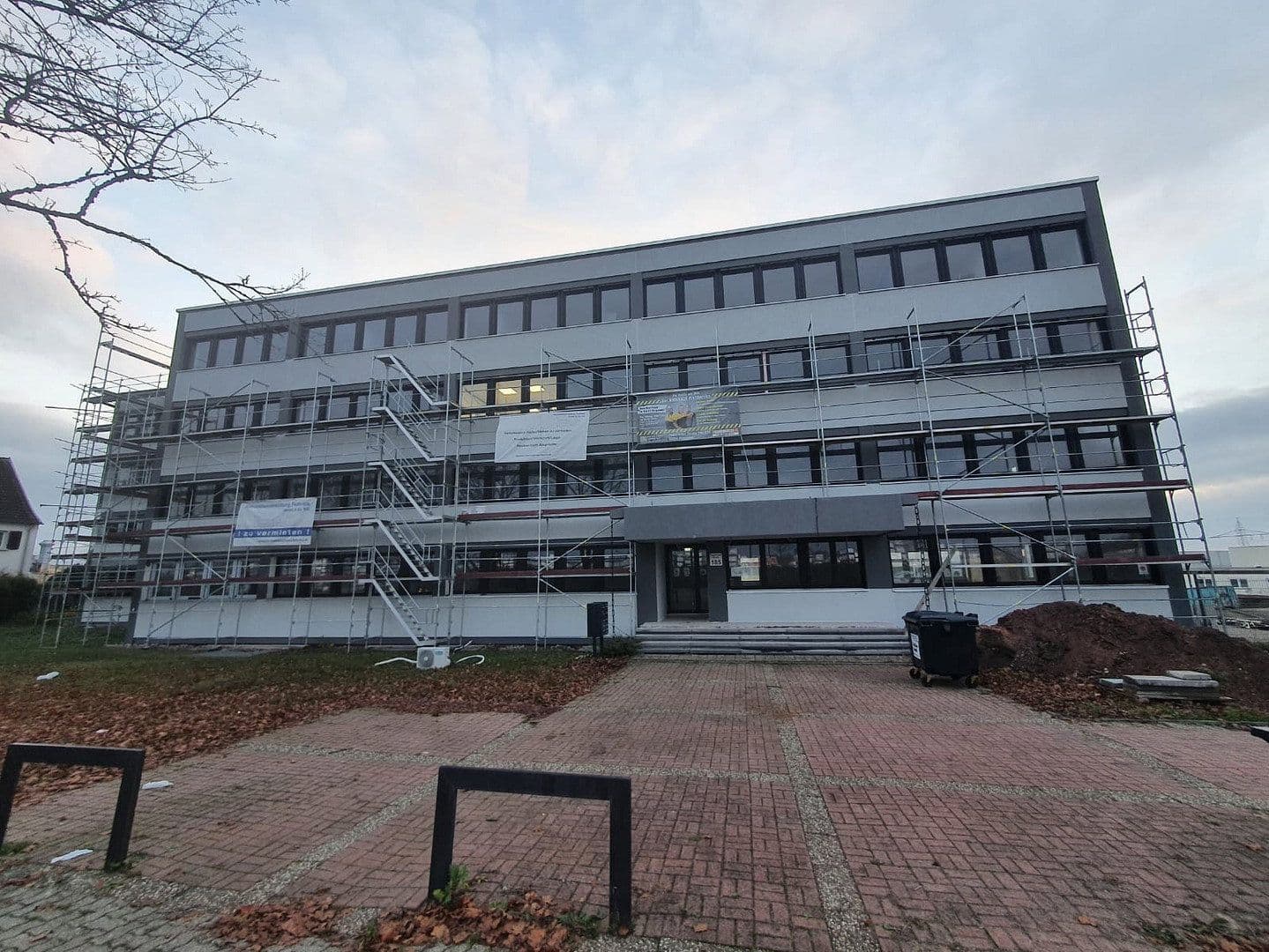 Pronájem kanceláře 1 m², Zweibrücker Straße 185, Pirmasens, Porýní-Falc Pronájem kanceláře 1 m², Zweibrücker Straße 185, Pirmasens, Porýní-Falc