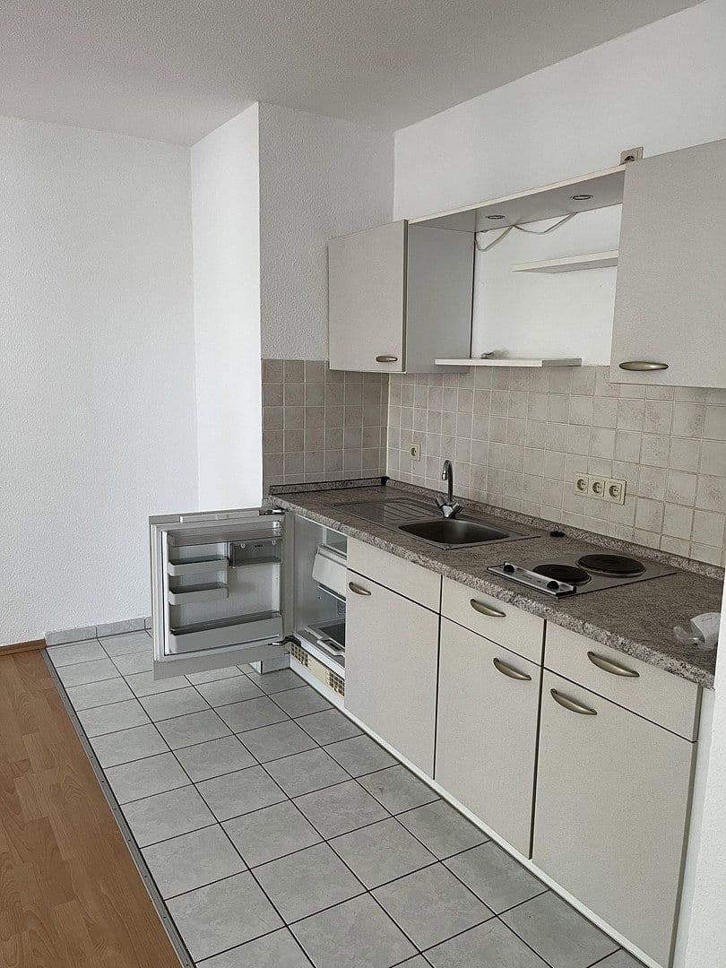 Pronájem bytu 1+1 34 m², Birkenallee 6, Dessau-Roßlau, Sasko-Anhaltsko Pronájem bytu 1+1 34 m², Birkenallee 6, Dessau-Roßlau, Sasko-Anhaltsko