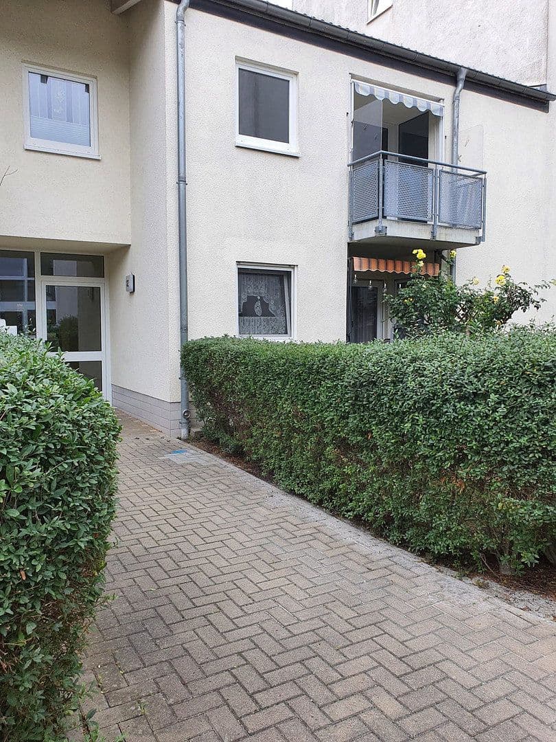 Pronájem bytu 2+1 70 m², Hirschweg 32, Ludwigsfelde, Braniborsko Pronájem bytu 2+1 70 m², Hirschweg 32, Ludwigsfelde, Braniborsko