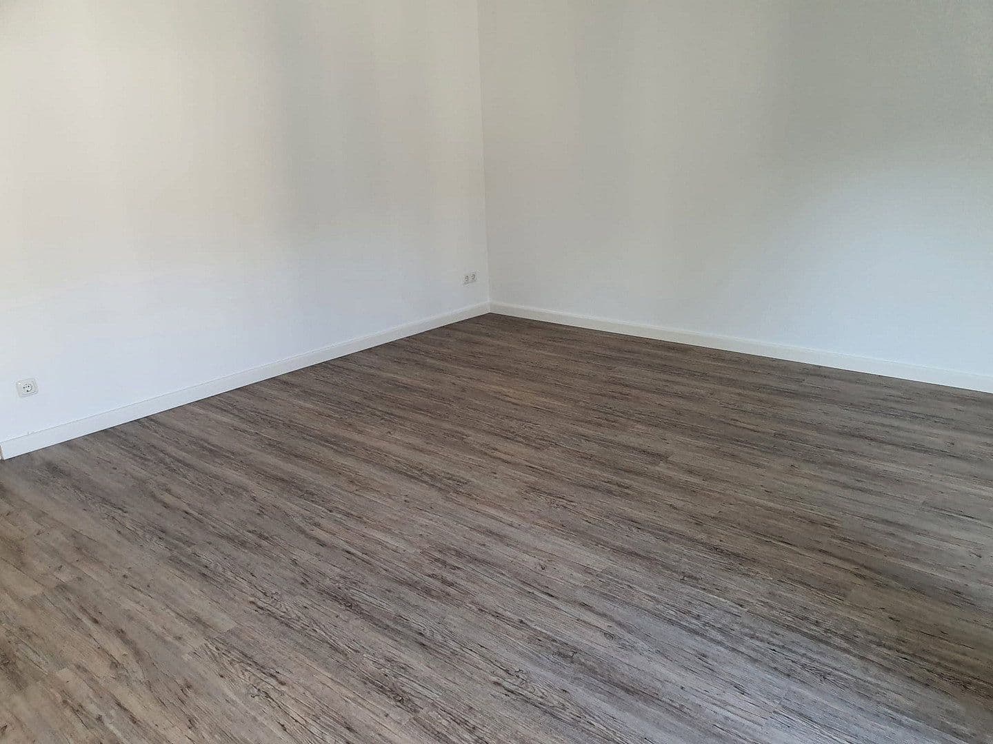 Pronájem bytu 2+1 70 m², Hirschweg 32, Ludwigsfelde, Braniborsko Pronájem bytu 2+1 70 m², Hirschweg 32, Ludwigsfelde, Braniborsko