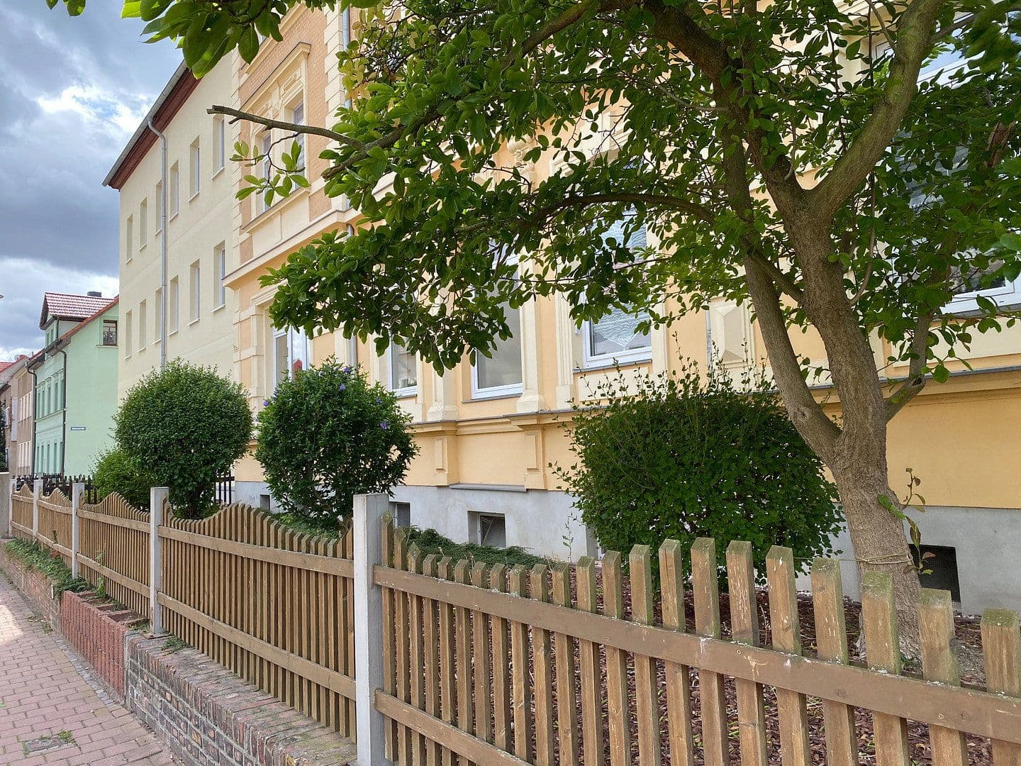 Pronájem bytu 3+1 95 m², Rousseaustr. 17, Starohrad, Durynsko Pronájem bytu 3+1 95 m², Rousseaustr. 17, Starohrad, Durynsko
